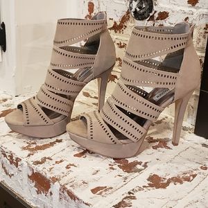 Steve madden suede peep toe pumps